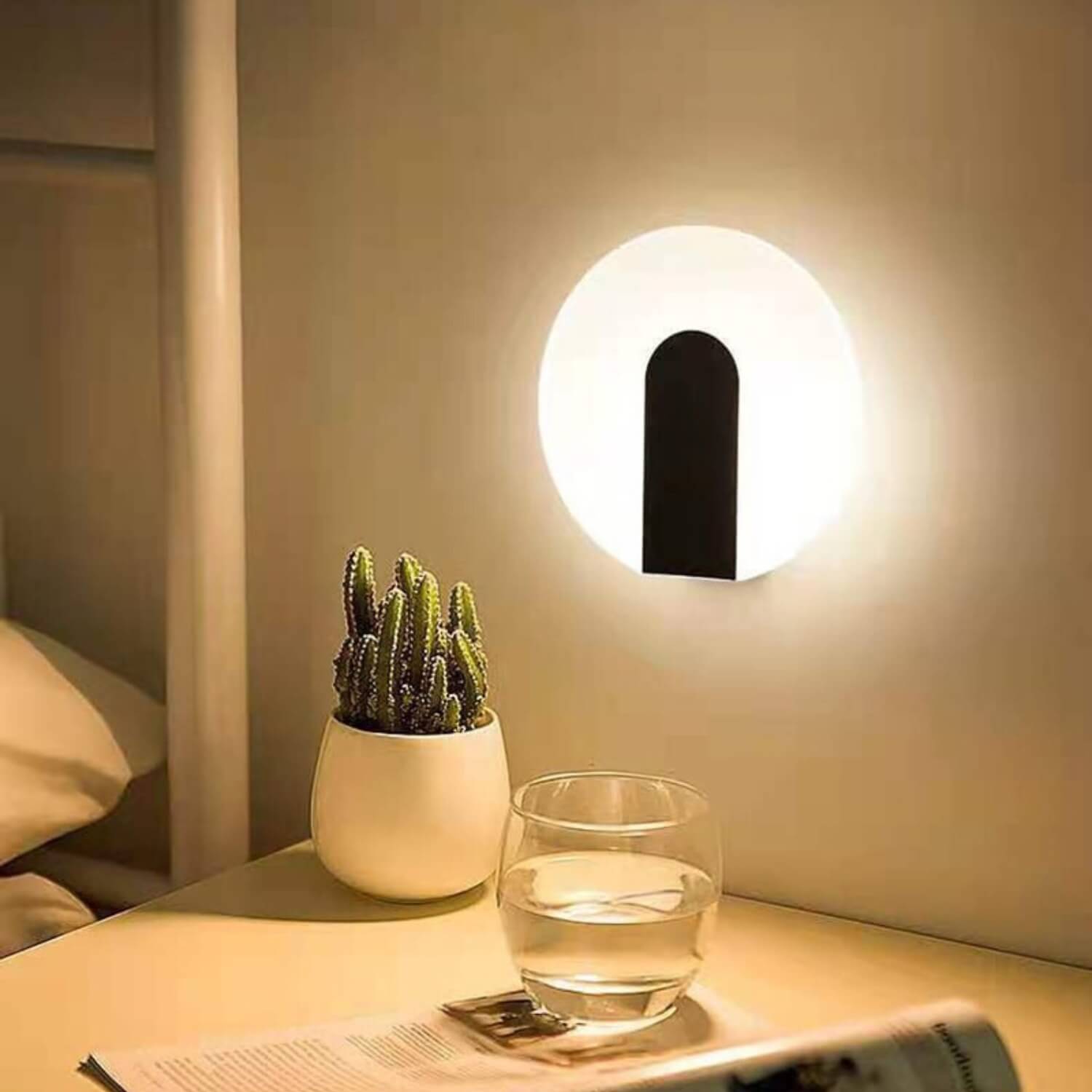 VEGA Oplaadbare LED Wandlamp met Touch Dimmer en Modern Design
